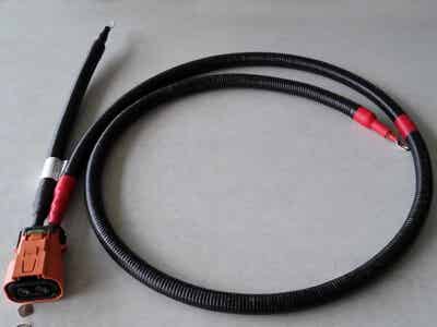 易崛電子 電動(dòng)汽車高壓線束