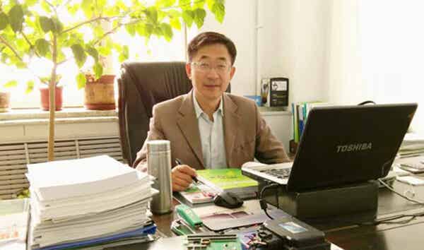 專(zhuān)訪新能源汽車(chē)電池成組管理應(yīng)用技術(shù)專(zhuān)家、哈爾濱威星動(dòng)力電源有限公司董事長(zhǎng)方英民