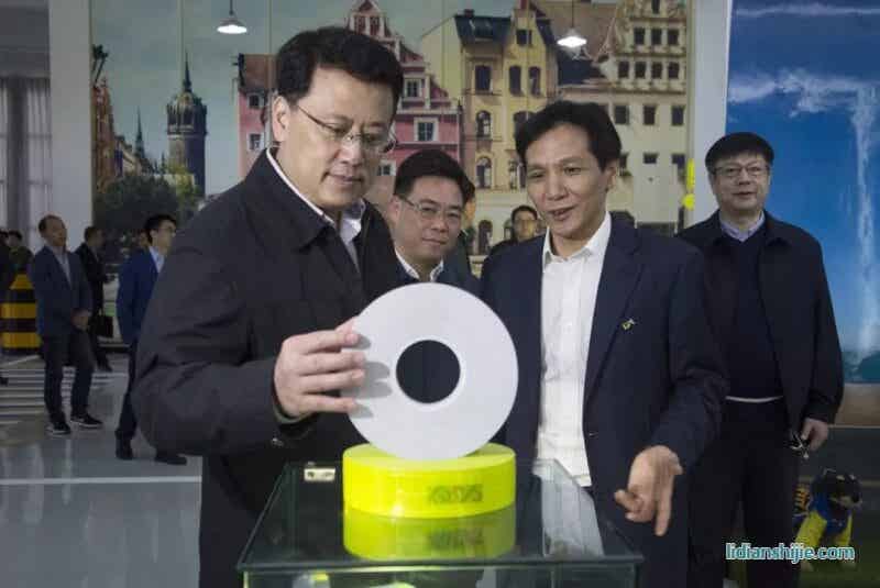 省長袁家軍在道明光學股份有限公司視察