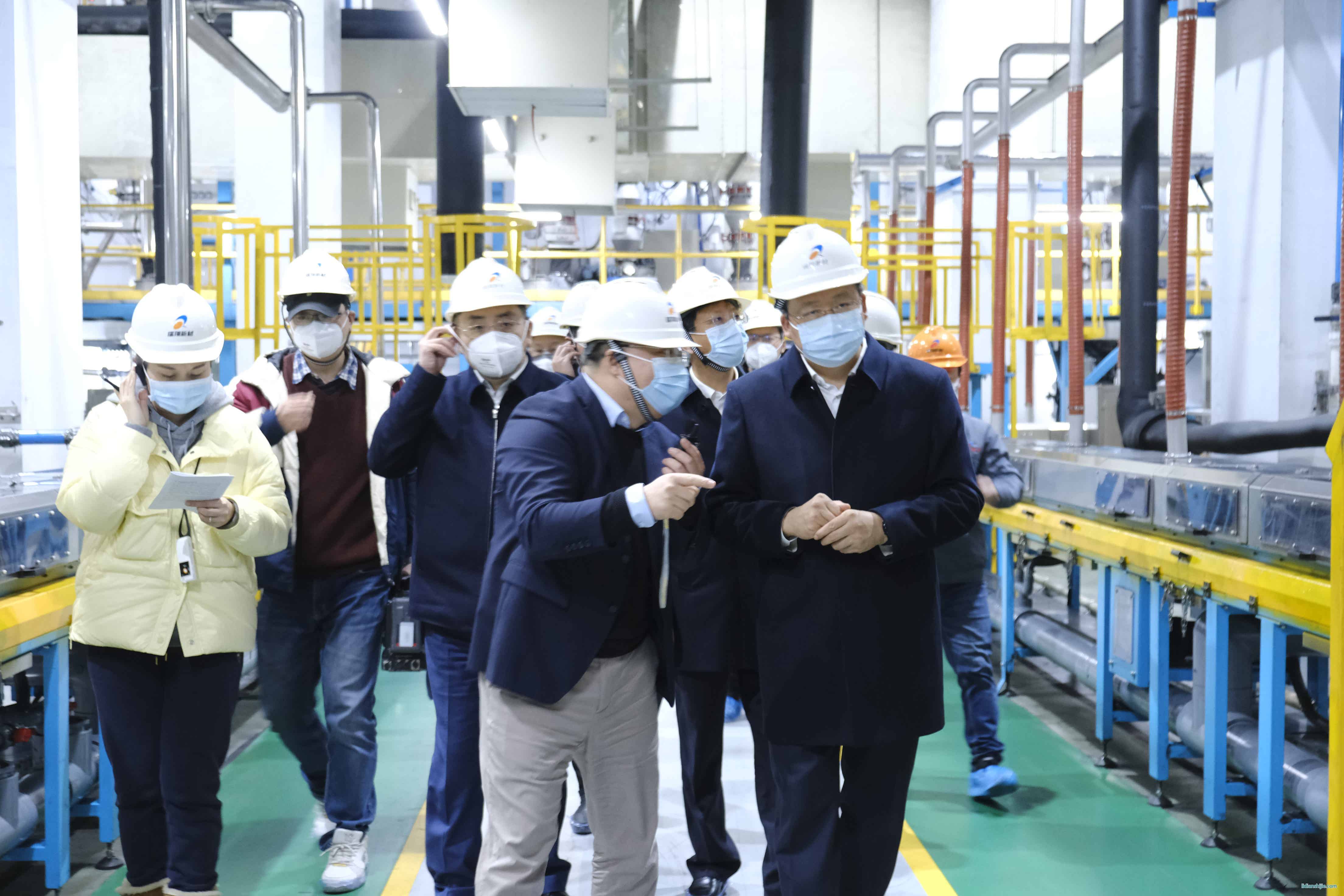 南通市委副書記、代市長吳新明來瑞翔新材調研