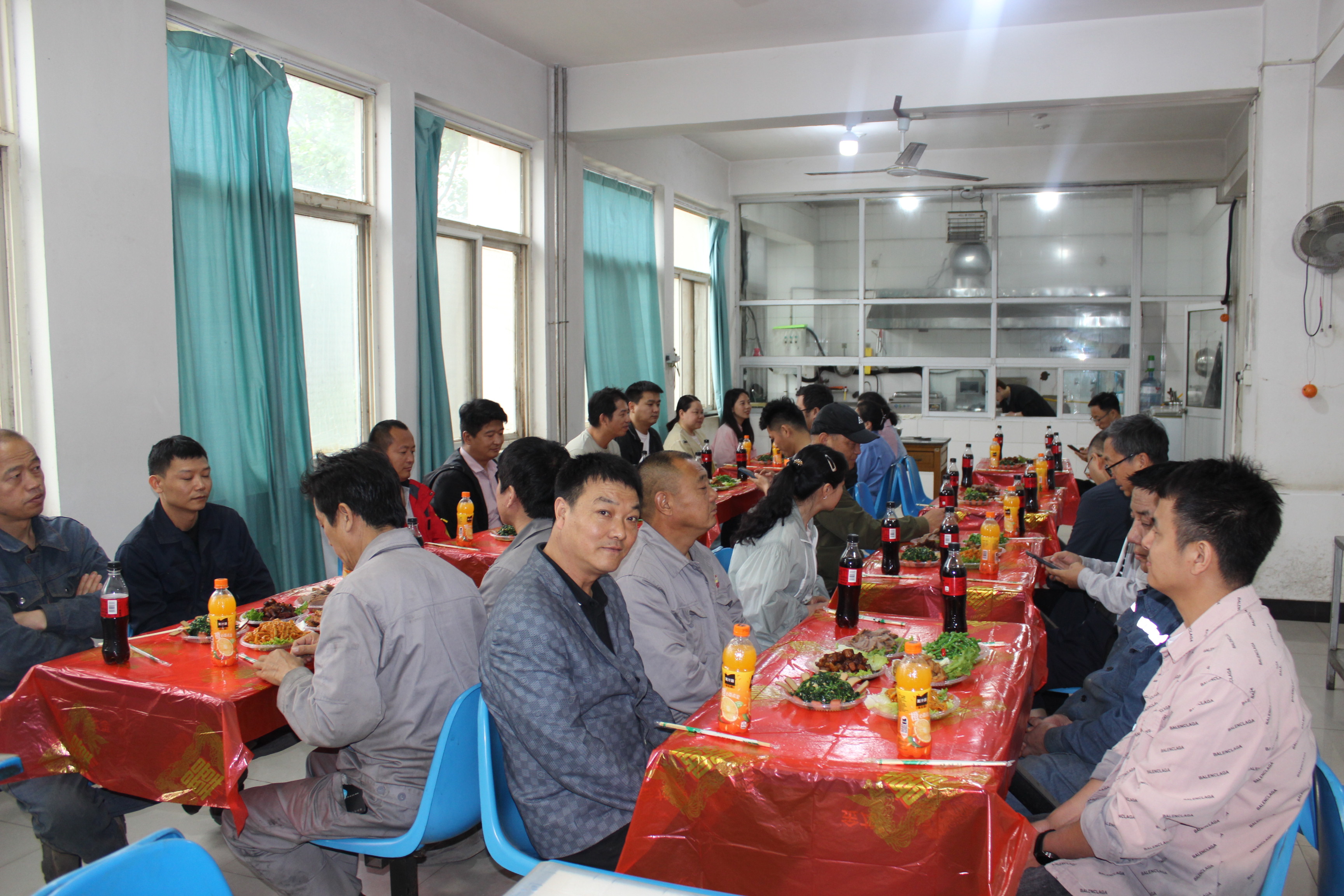 咸陽華光窯爐設備有限公司21周年慶典